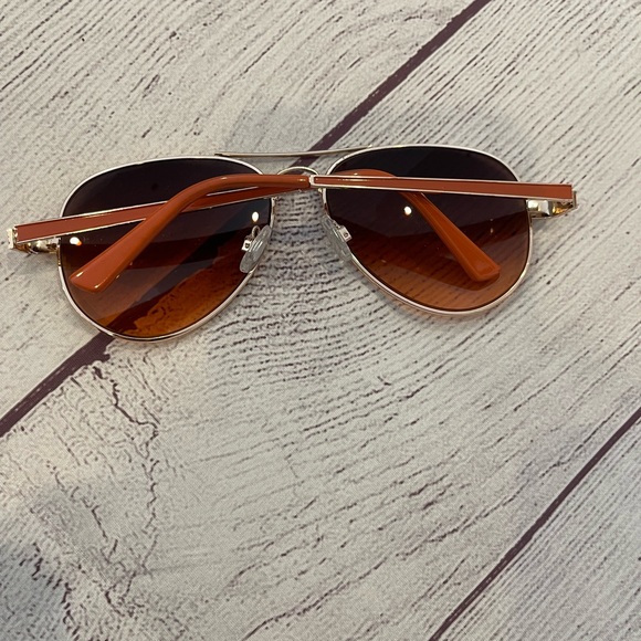 NYC Sunglasses - Picture 2 of 2